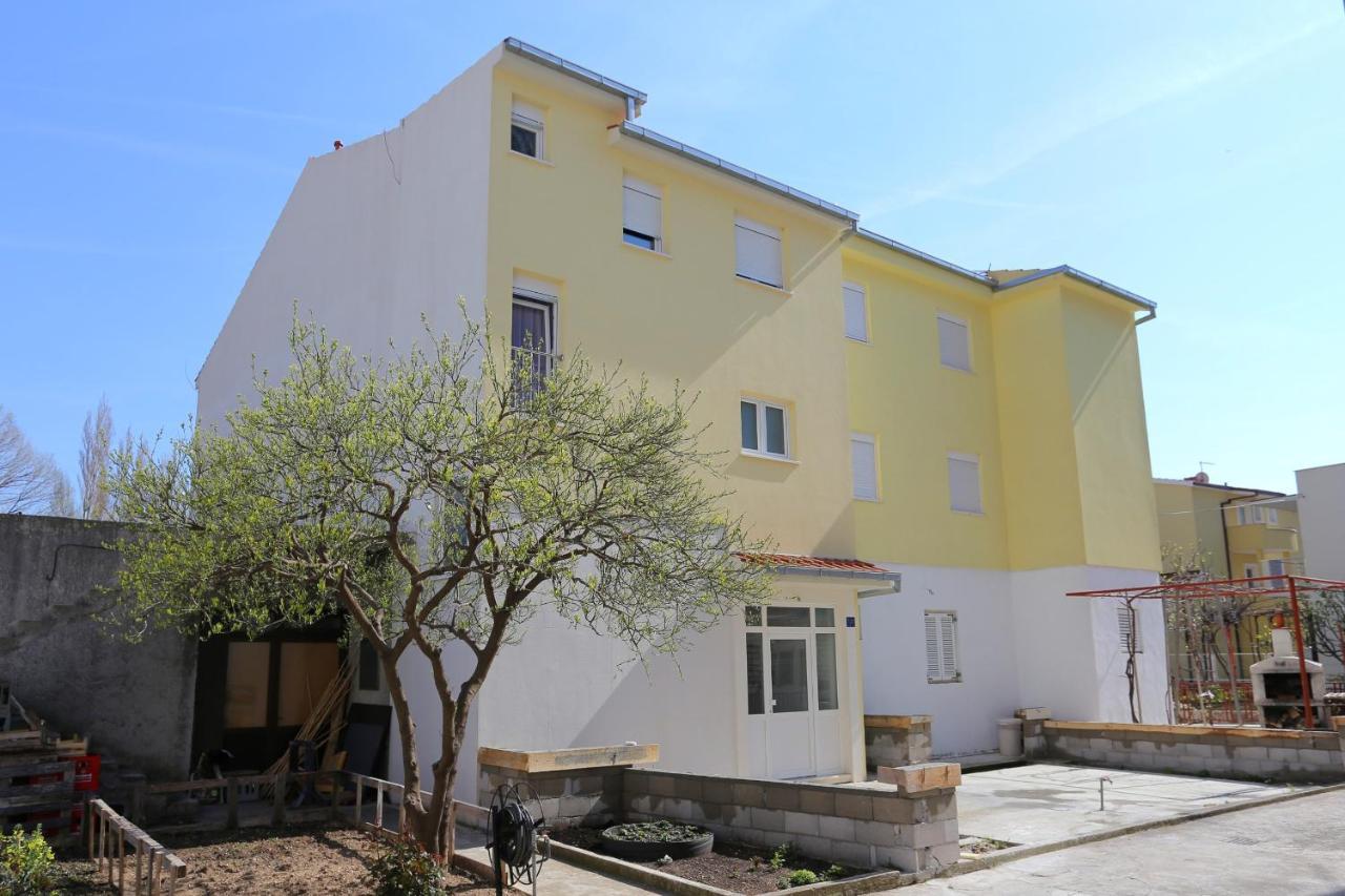 Apartments With A Parking Space Omis - 10362 Buitenkant foto